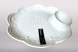 Блюдо фарфоровое цветок 255х250мм с соусницей, белый Коралл 9083/688438